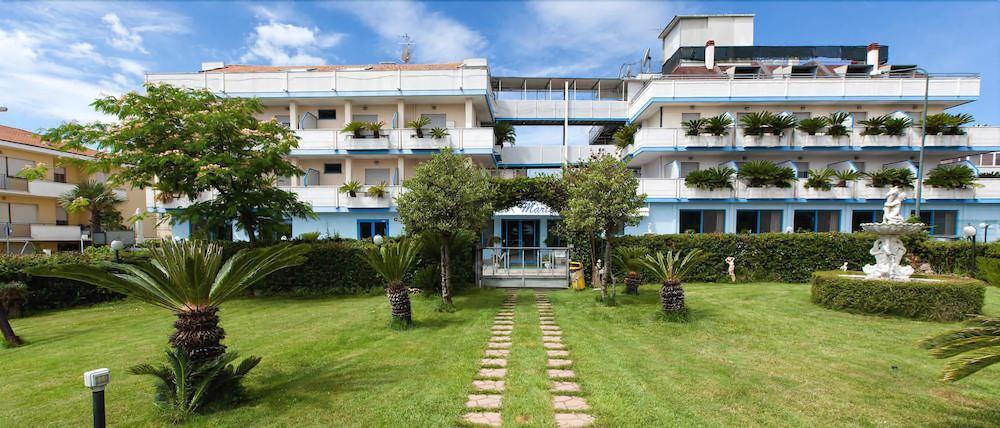 Hotel Marina Розето-дельї-Абруцці Екстер'єр фото