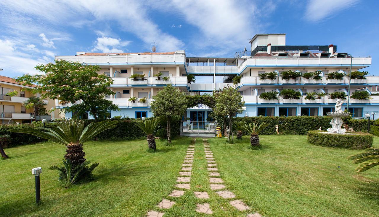 Hotel Marina Розето-дельї-Абруцці Екстер'єр фото